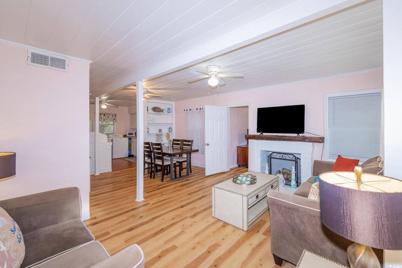 114 N Pinewood Dr. N Photo 17