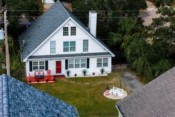 114 N Pinewood Dr. N photo 4