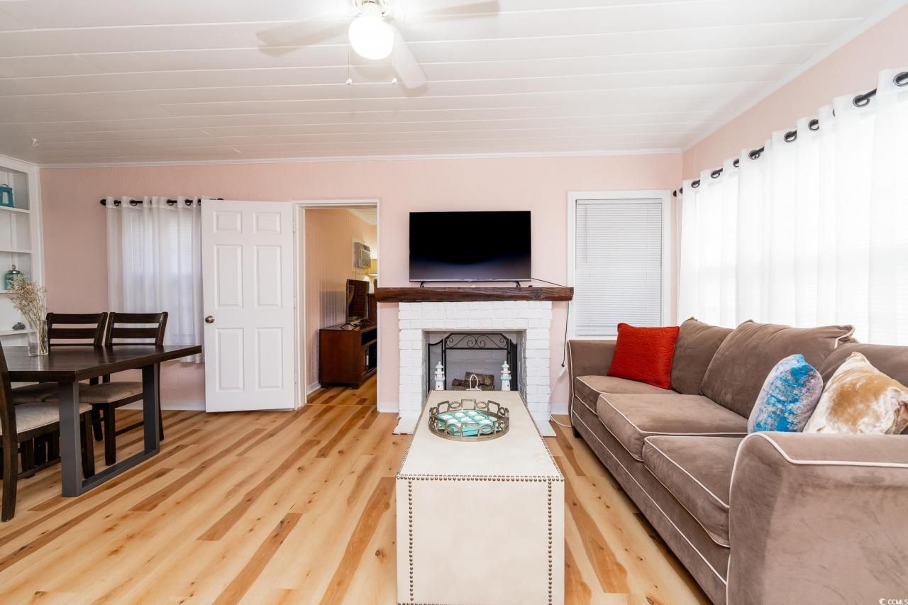 114 N Pinewood Dr. N Photo 21