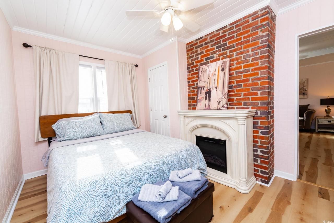 114 N Pinewood Dr. N Photo 24