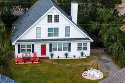 114 N Pinewood Dr. N photo 4