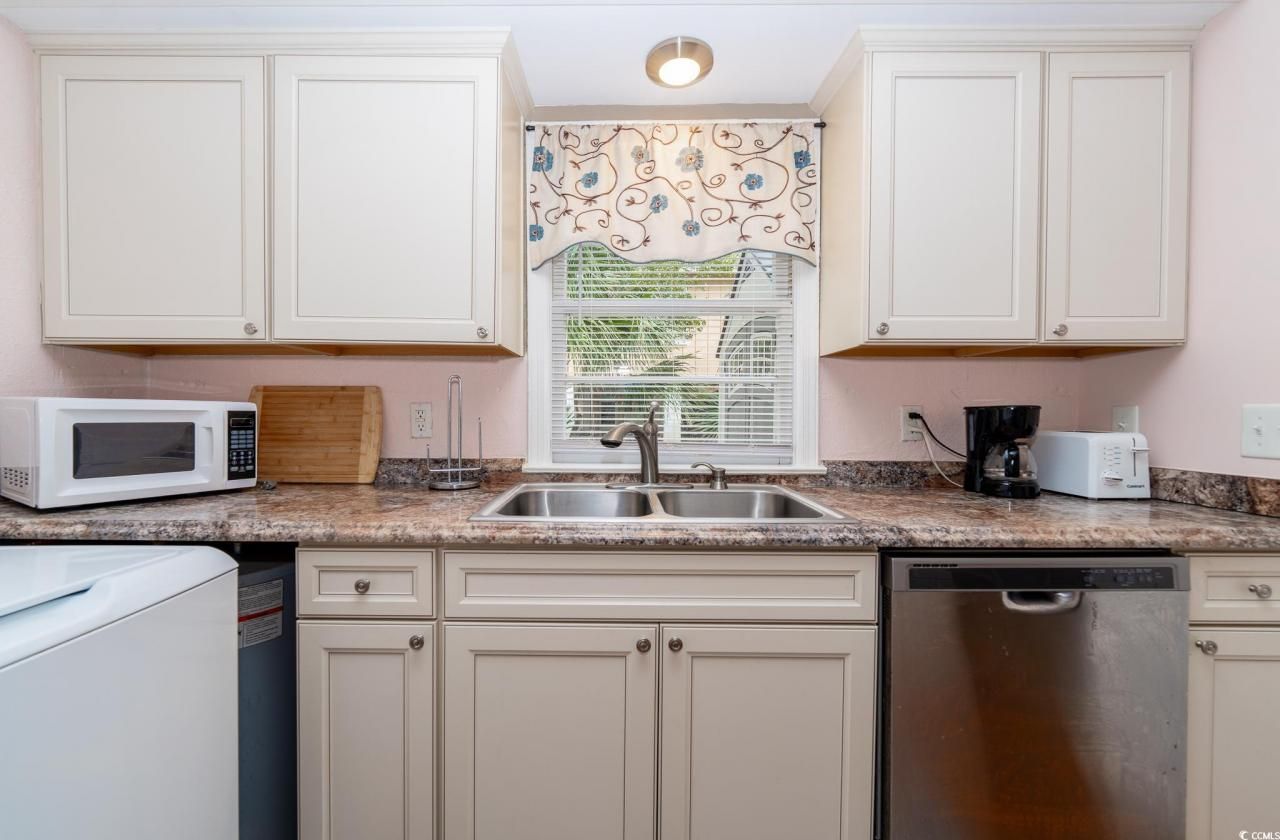 114 N Pinewood Dr. N Photo 32