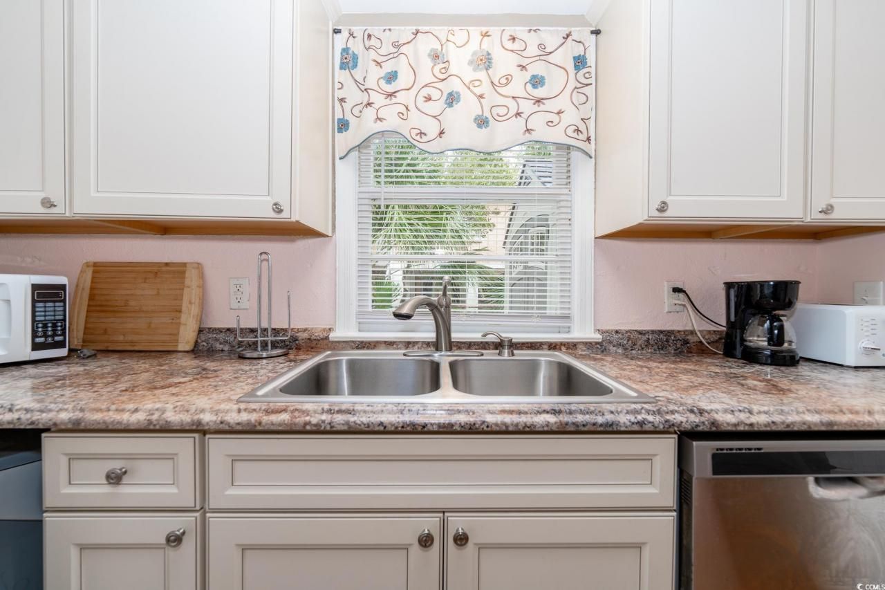 114 N Pinewood Dr. N Photo 33