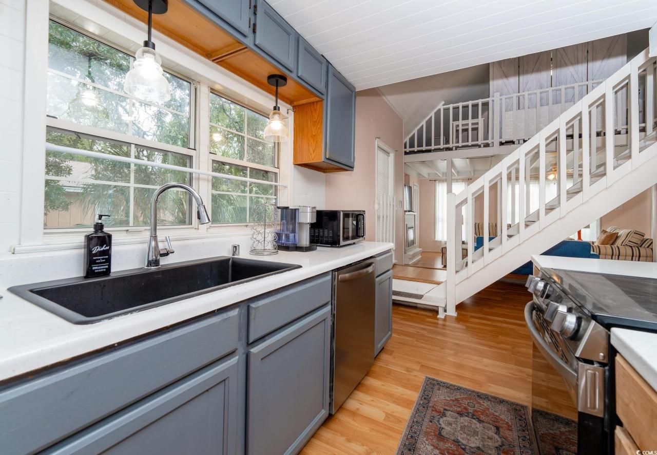 114 N Pinewood Dr. N Photo 37