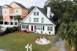 114 N Pinewood Dr. N photo 4