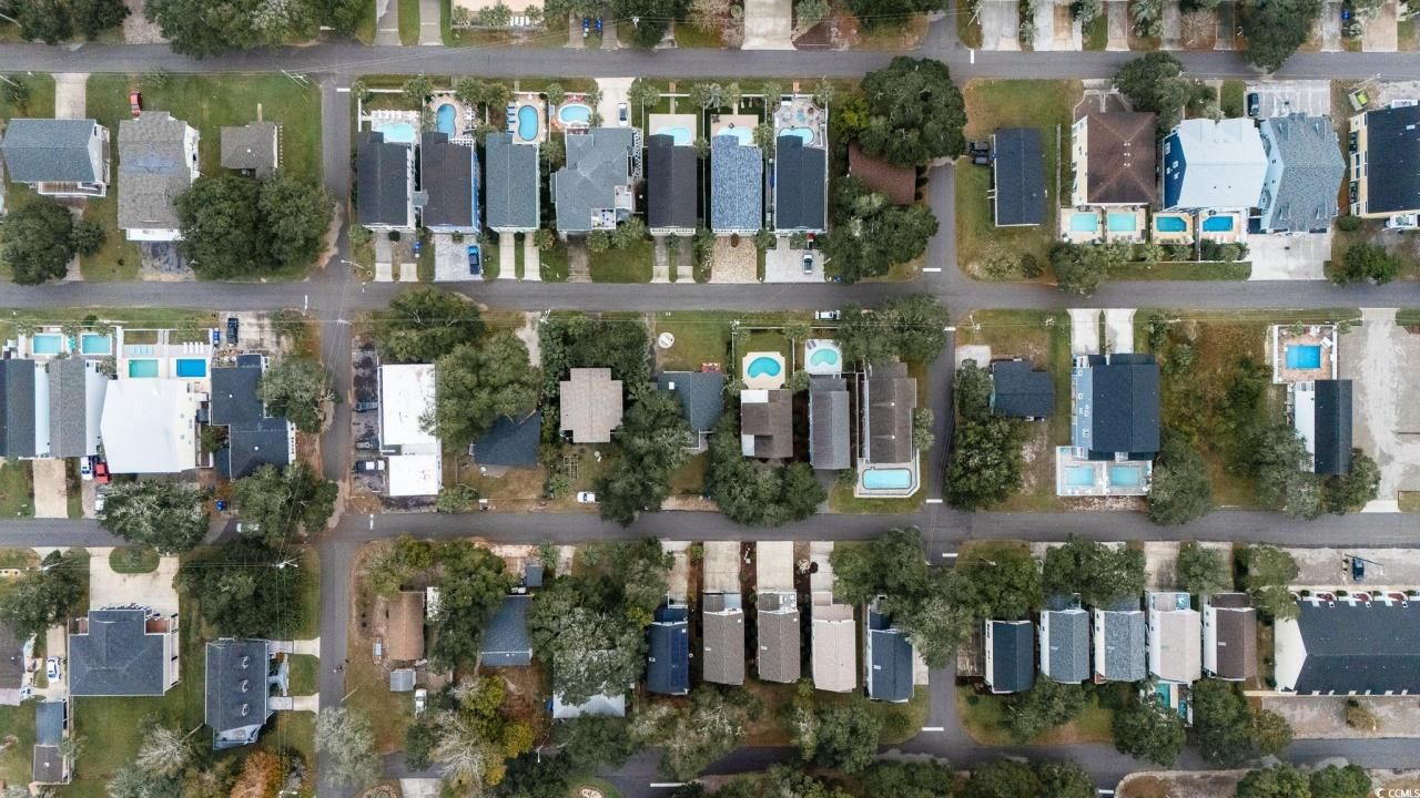 114 N Pinewood Dr. N Photo 5