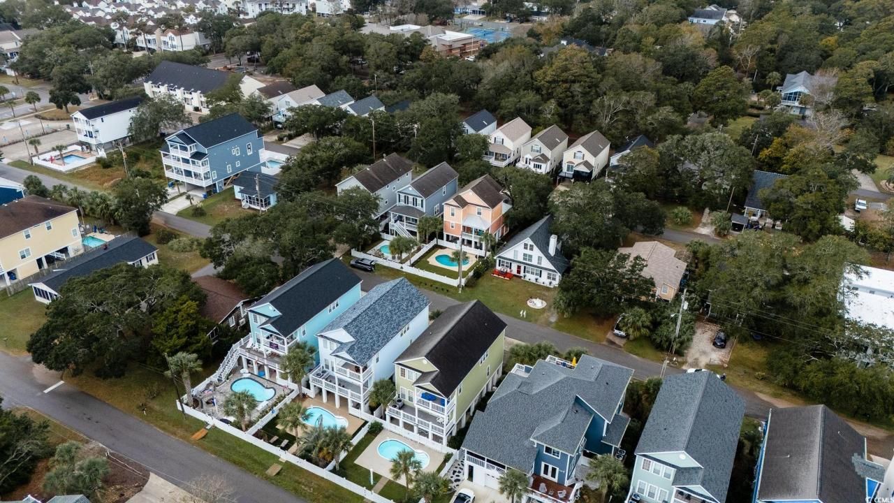 114 N Pinewood Dr. N Photo 9