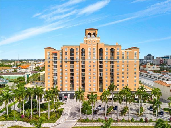 651 Okeechobee Blvd, Unit 202, West Palm Beach, FL 33401