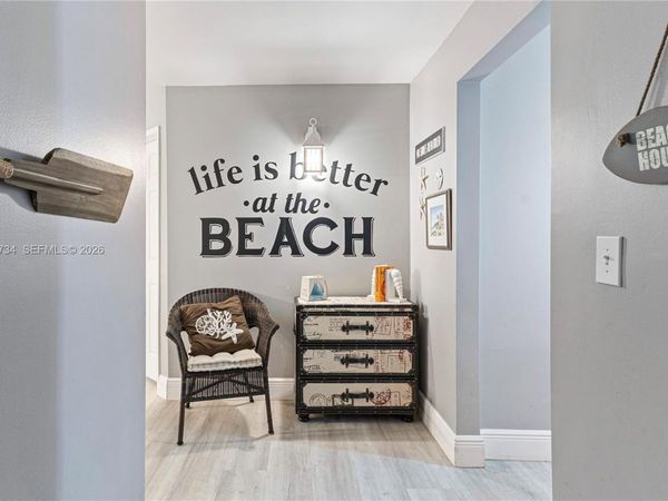 651 Okeechobee Blvd, Unit 202, West Palm Beach, FL 33401