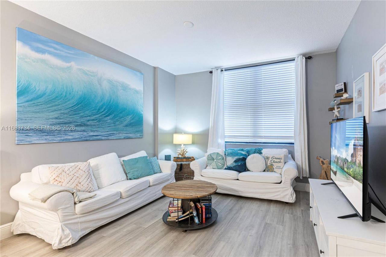 651 Okeechobee Blvd, Unit 202, West Palm Beach, FL 33401 Photo