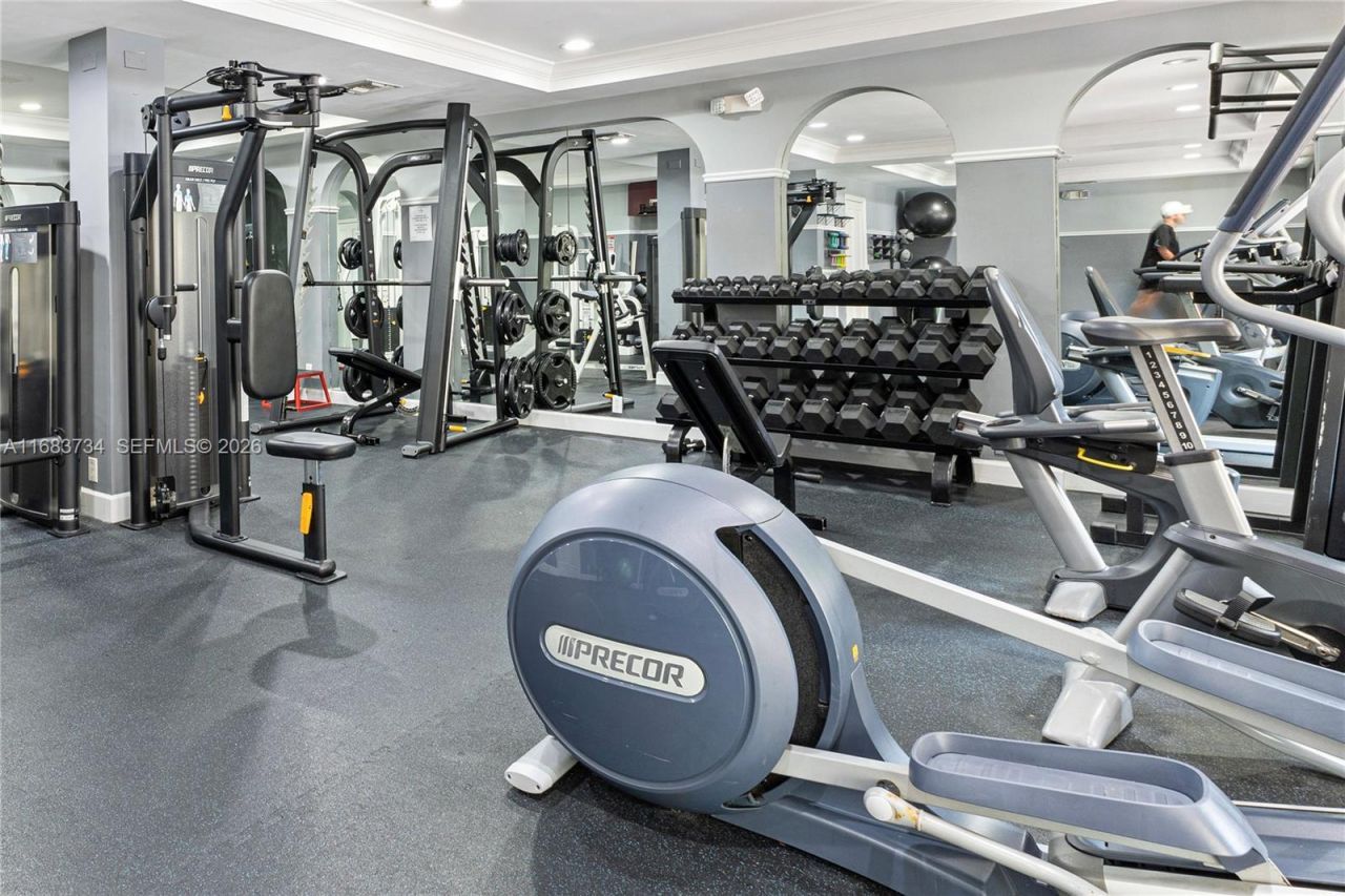 651 Okeechobee Blvd, Unit 202, West Palm Beach, FL 33401 Photo