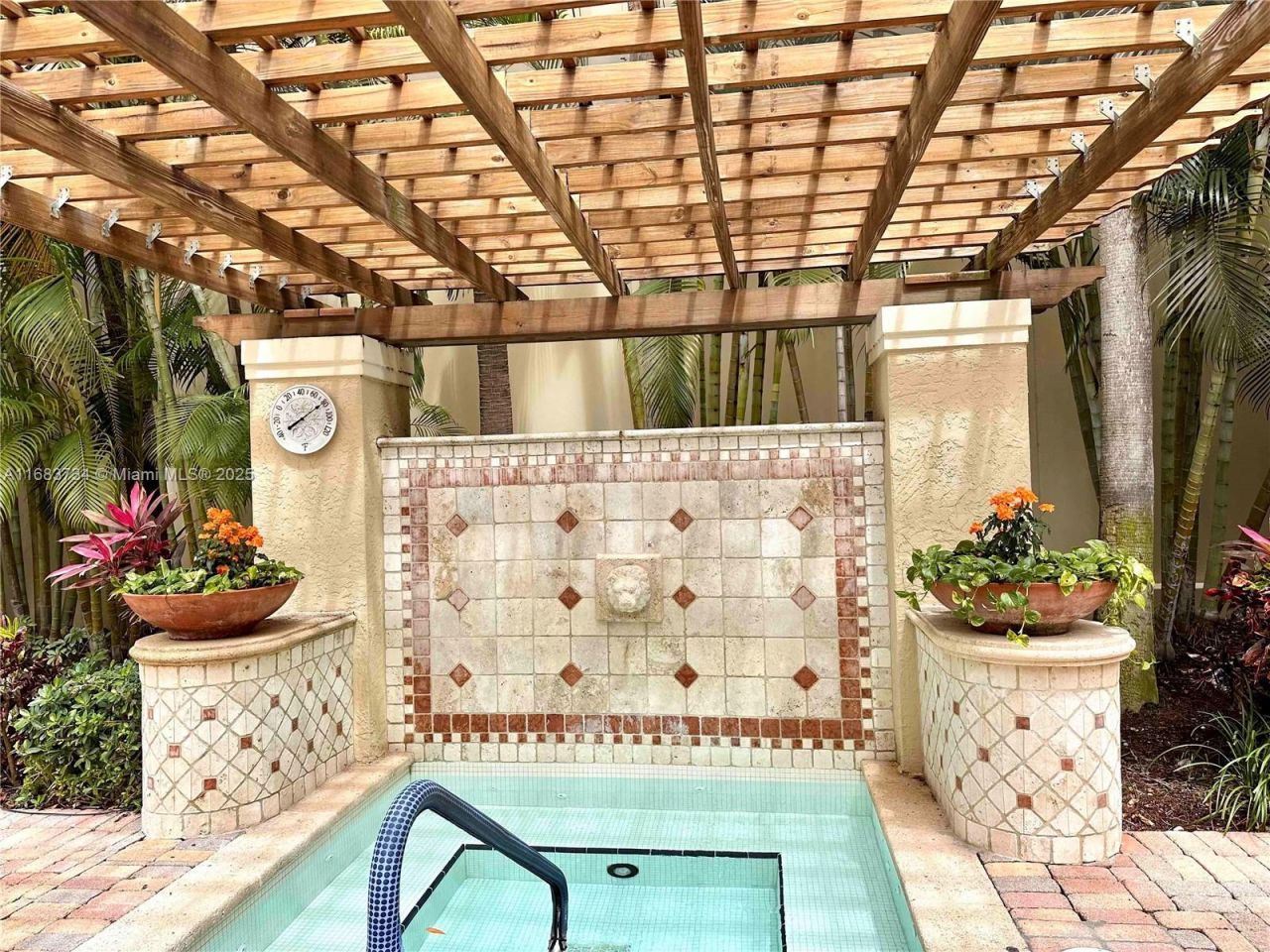 651 Okeechobee Blvd, Unit 202, West Palm Beach, FL 33401 Photo