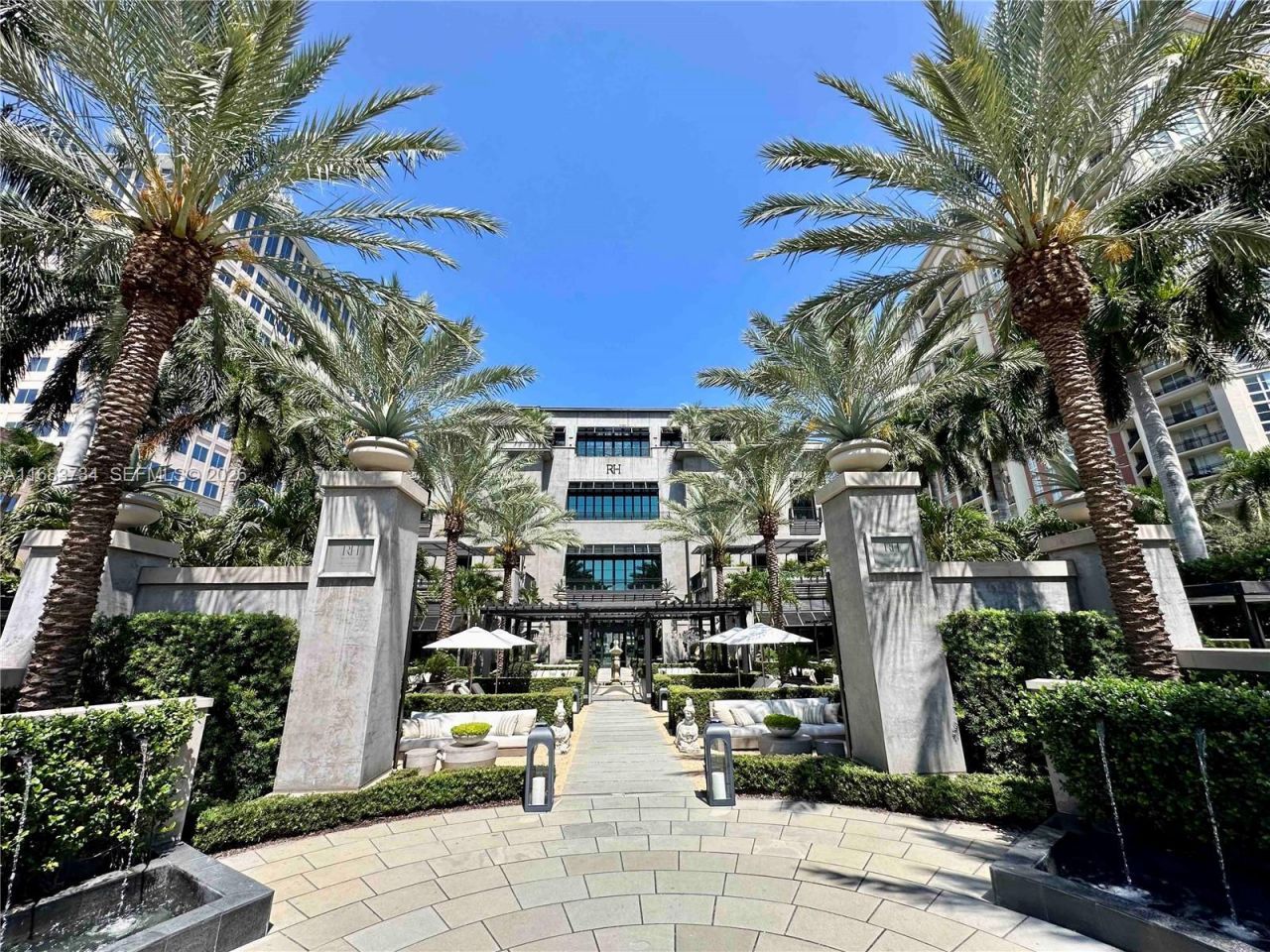 651 Okeechobee Blvd, Unit 202, West Palm Beach, FL 33401 Photo
