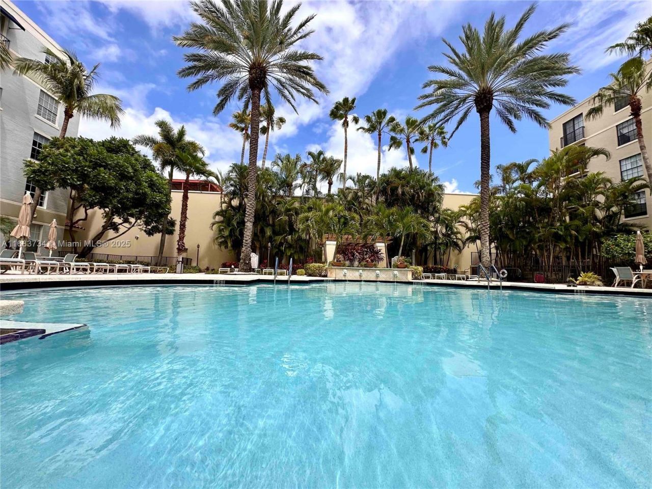 651 Okeechobee Blvd, Unit 202, West Palm Beach, FL 33401 Photo