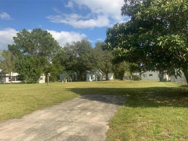 2007 Schooner DR, LABELLE, FL 33935