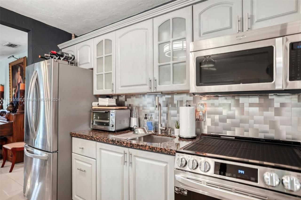 1900 SW 21st Ave, Miami, FL 33145 Photo