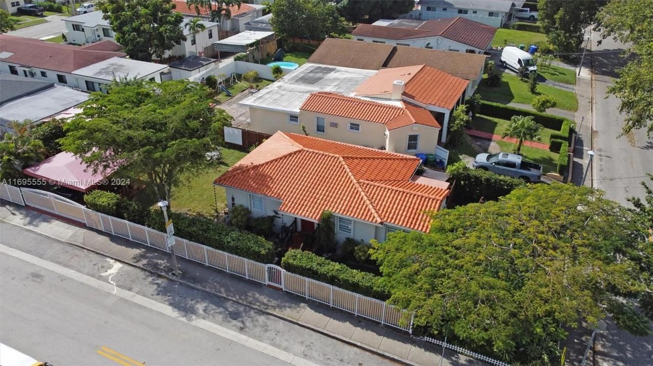 1900 SW 21st Ave, Miami, FL 33145 Photo