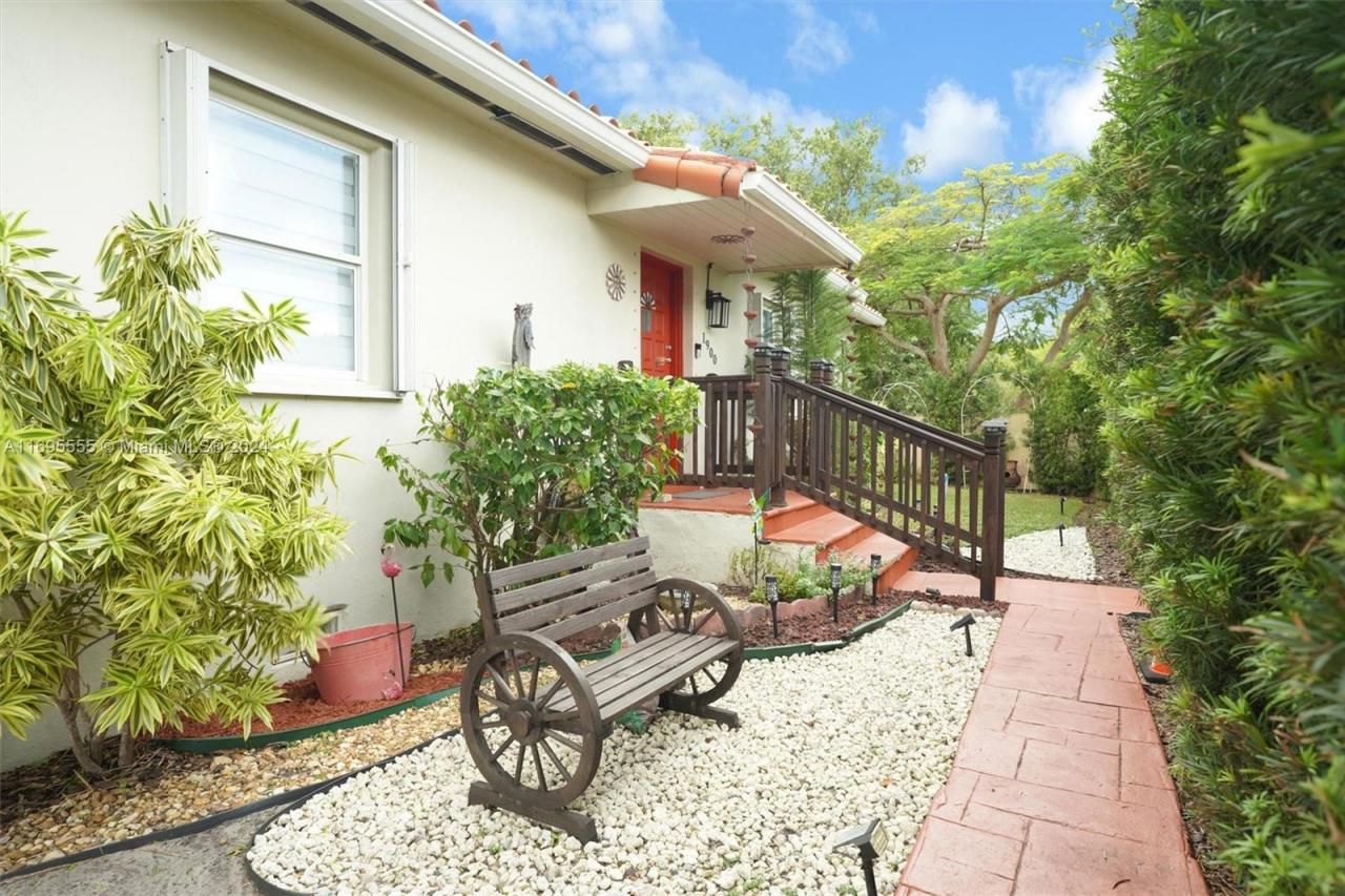 1900 SW 21st Ave, Miami, FL 33145 Photo