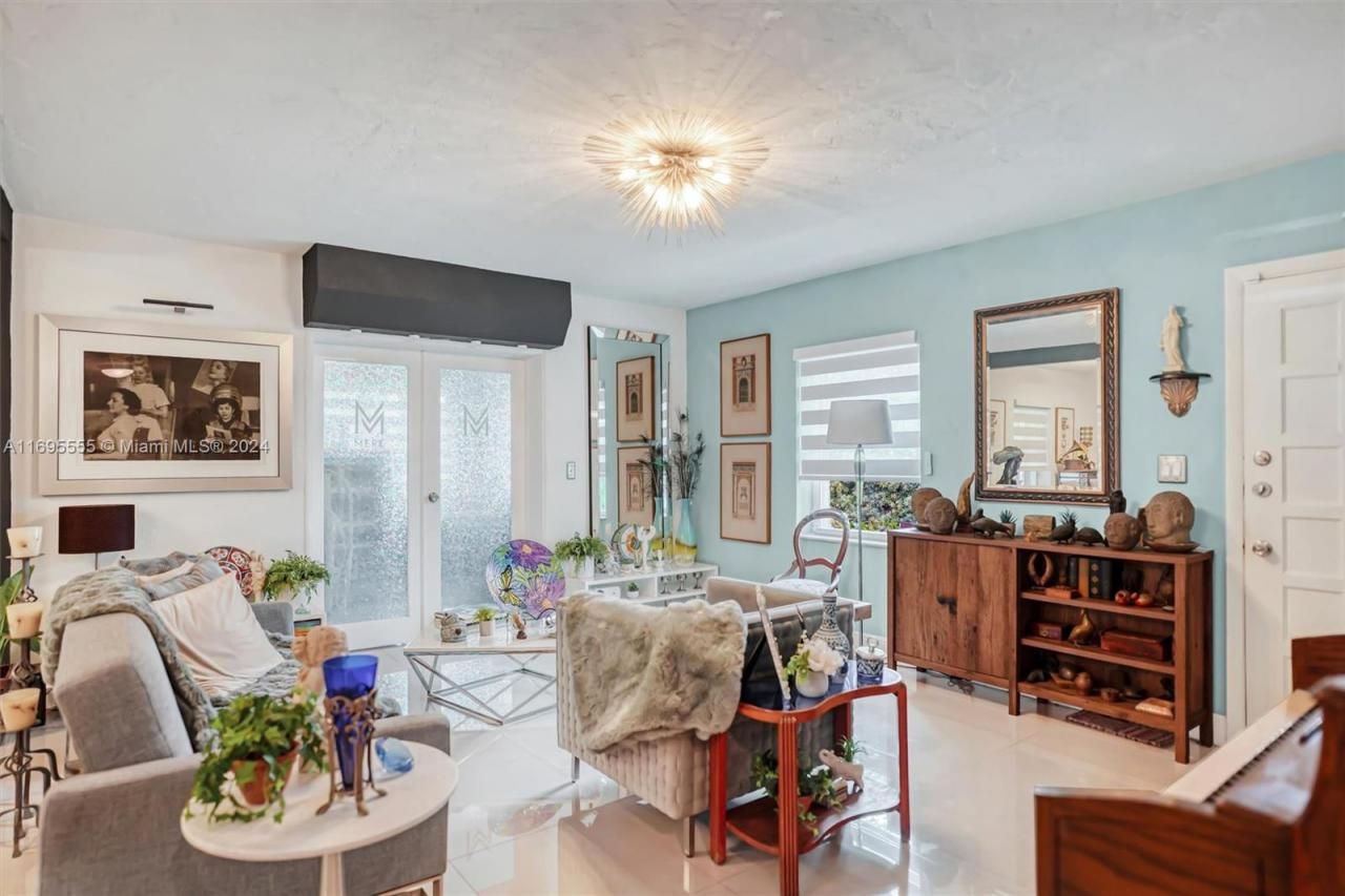 1900 SW 21st Ave, Miami, FL 33145 Photo