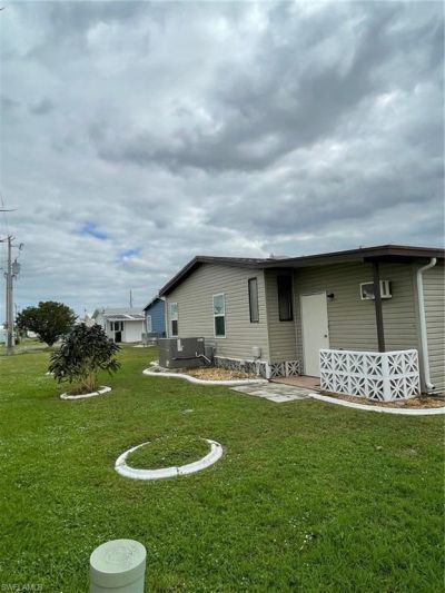 9097 Flamingo Cir, North Fort Myers, FL 33903 Photo