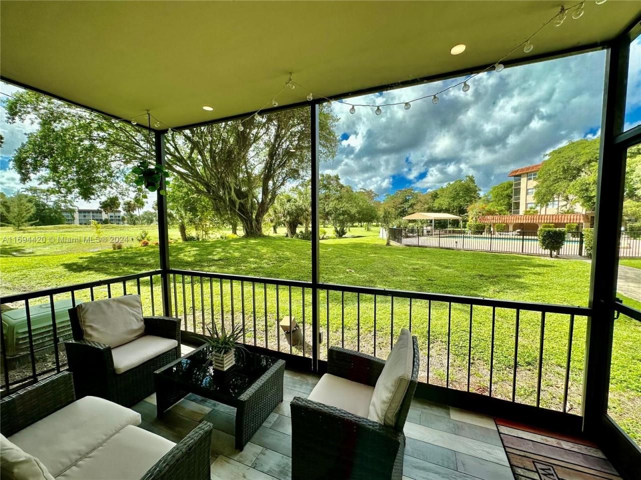 6100 S Falls Cir Dr, Unit 106, Lauderhill, FL 33319 Photo