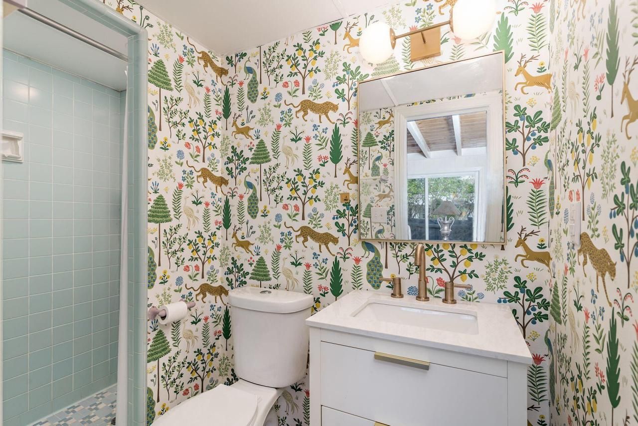 240 Almeria Road, West Palm Beach, FL 33405 Photo