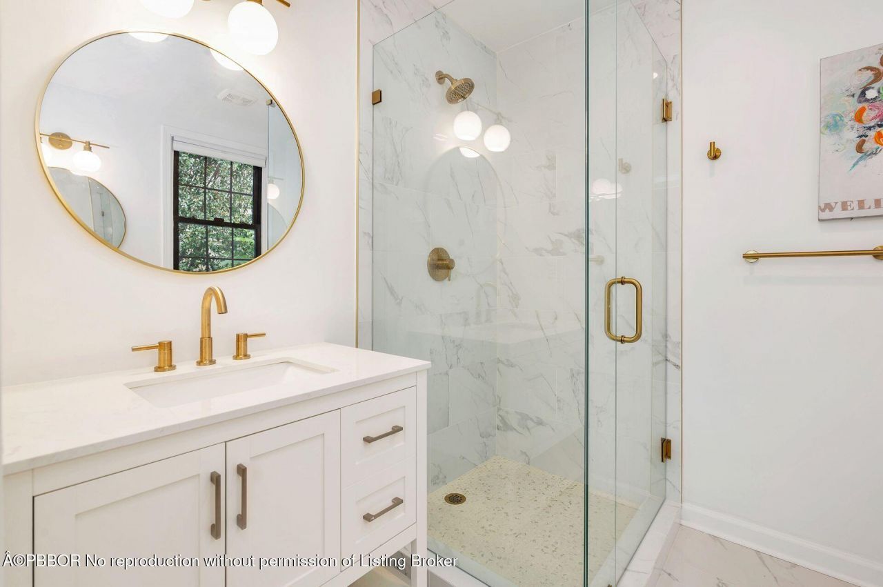 240 Almeria Road, West Palm Beach, FL 33405 Photo