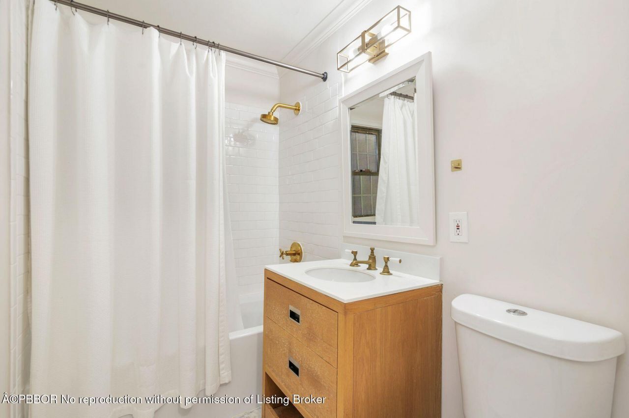 240 Almeria Road, West Palm Beach, FL 33405 Photo