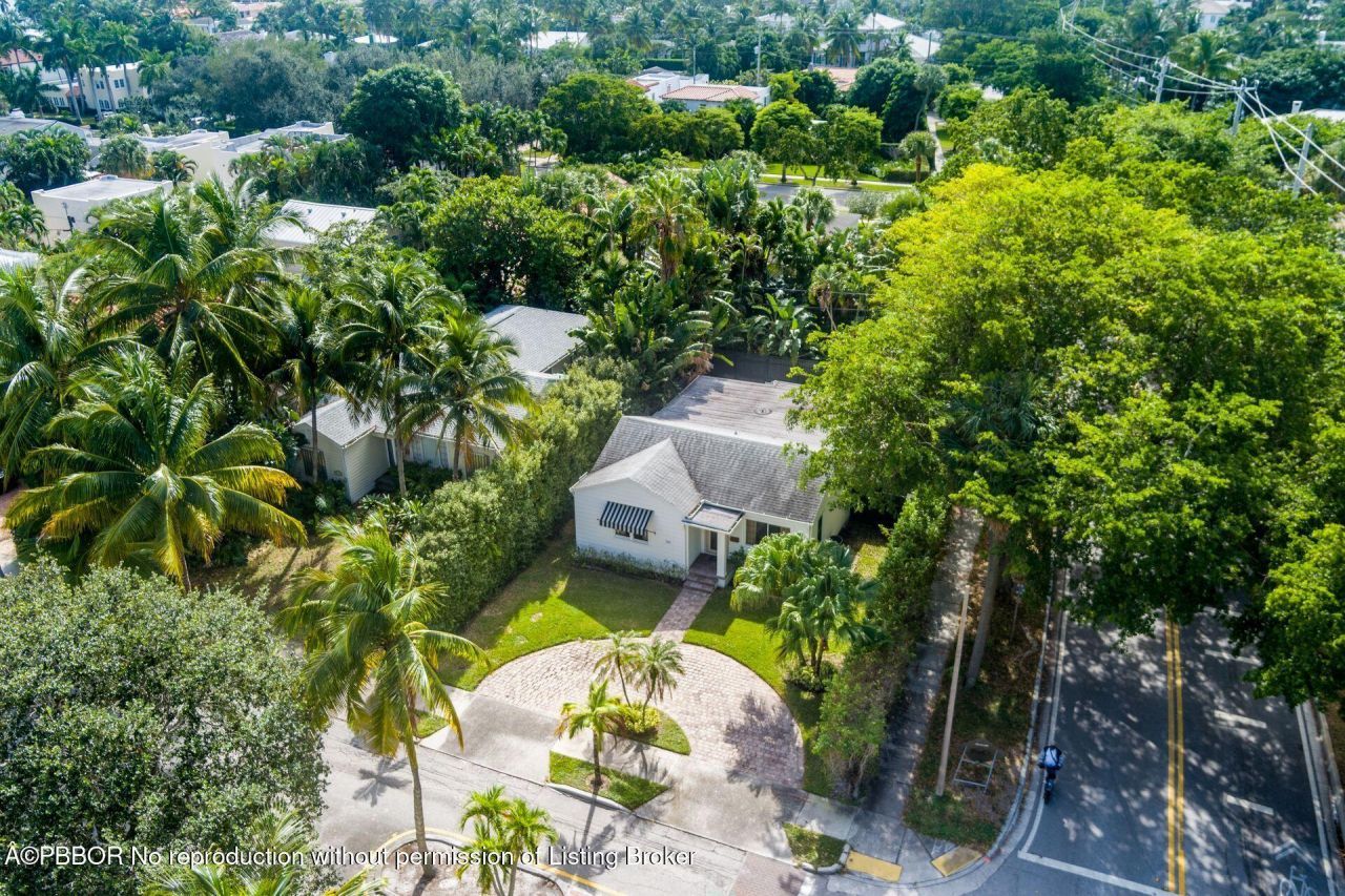 240 Almeria Road, West Palm Beach, FL 33405 Photo