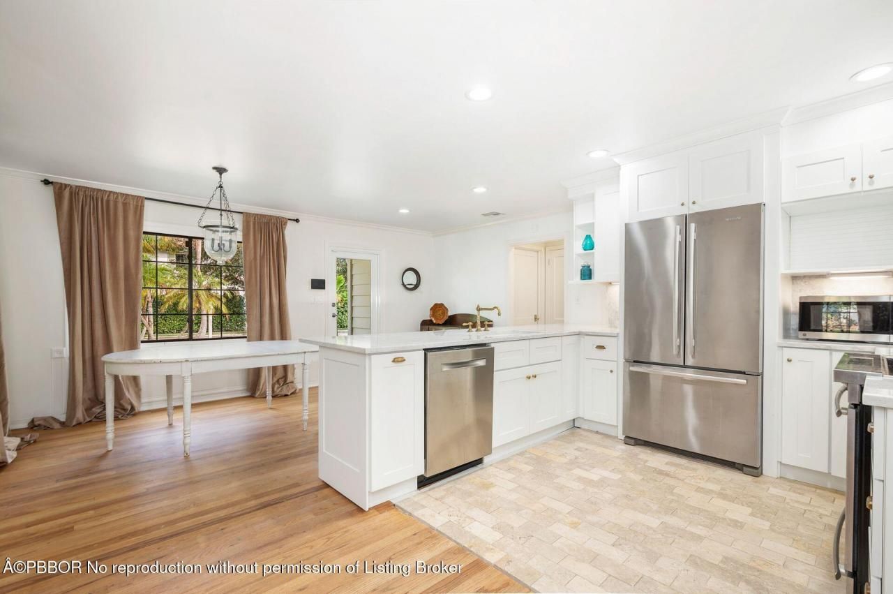 240 Almeria Road, West Palm Beach, FL 33405 Photo