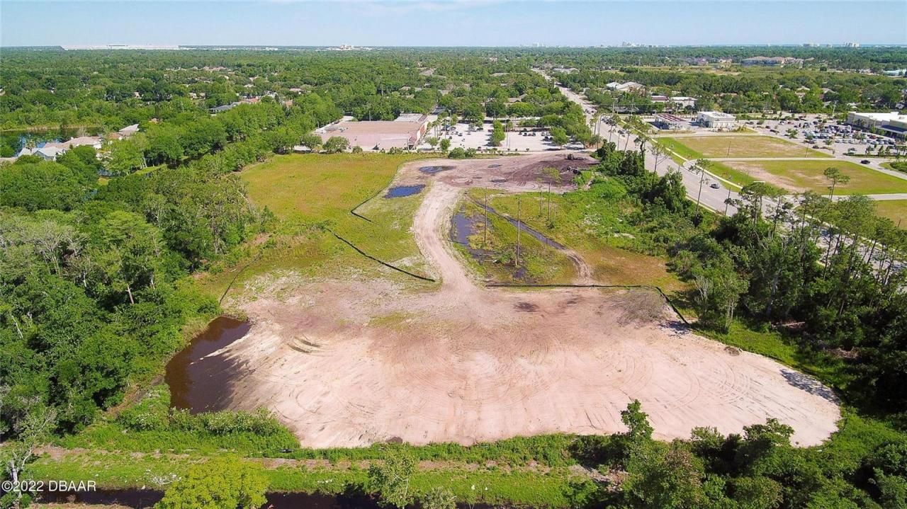 3830 Clyde Morris Boulevard, Port Orange, FL 32129 Photo