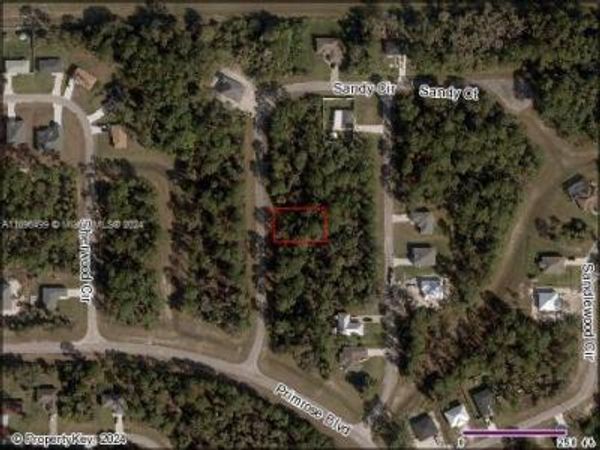 8008 Sandy Cir, La Belle, FL 33935