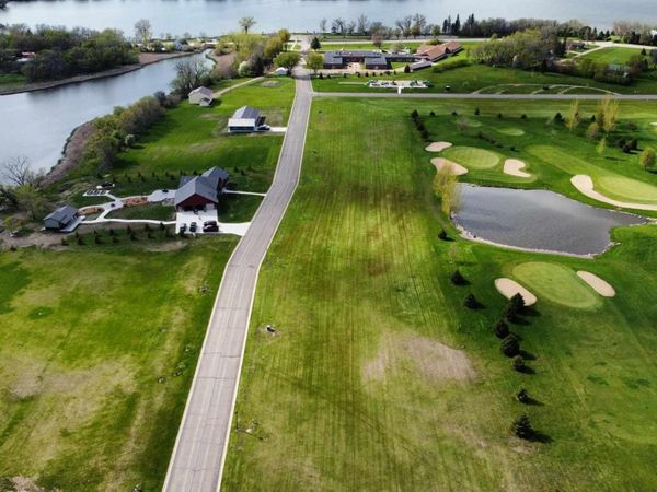 2021 Eastbay Ave, Balaton, MN 56115