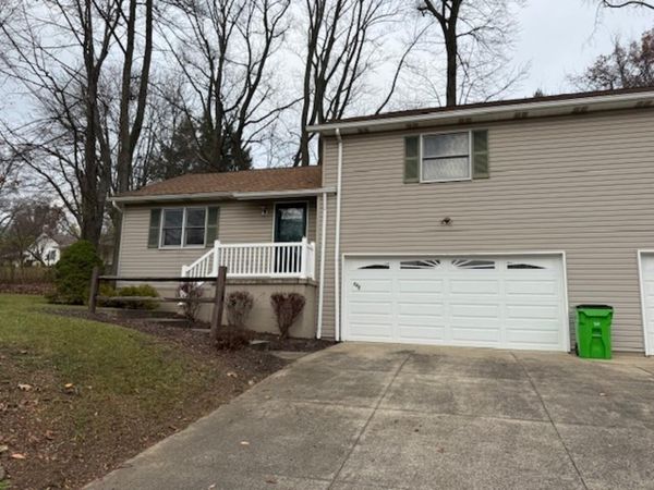 565 Church St., Doylestown, OH 44230