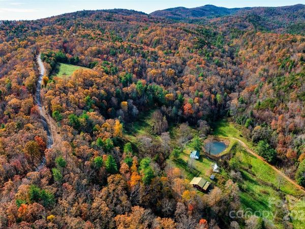 2909 Pine Mountain Drive, Connelly Springs, NC 28612