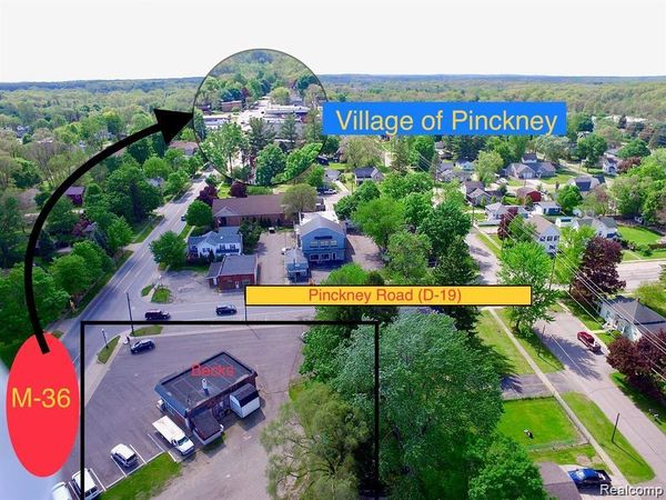 509 E MAIN Street, Pinckney Vlg, MI 48169
