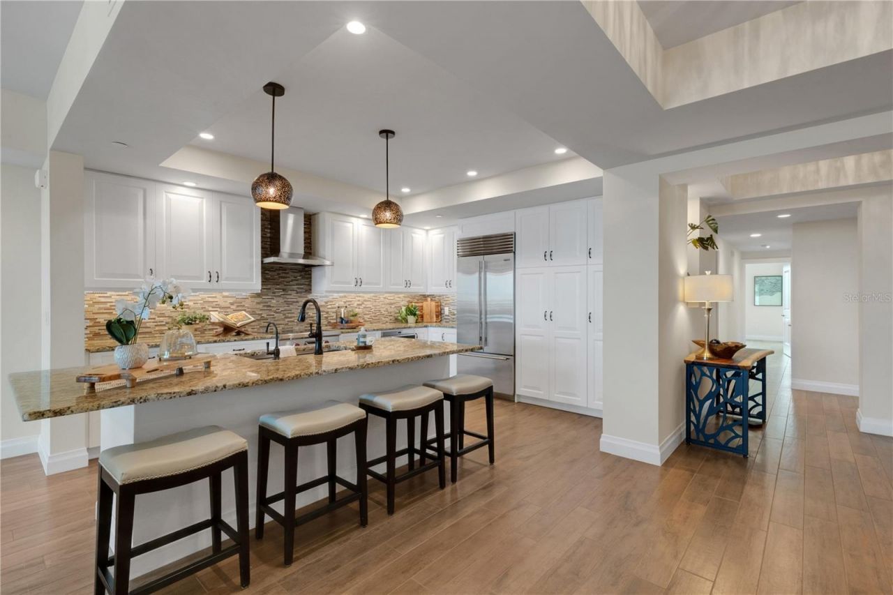 795 Collany Road, Unit 304, Saint Petersburg, FL 33715 Photo