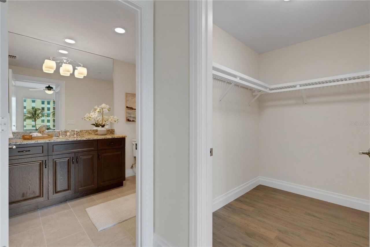 795 Collany Road, Unit 304, Saint Petersburg, FL 33715 Photo