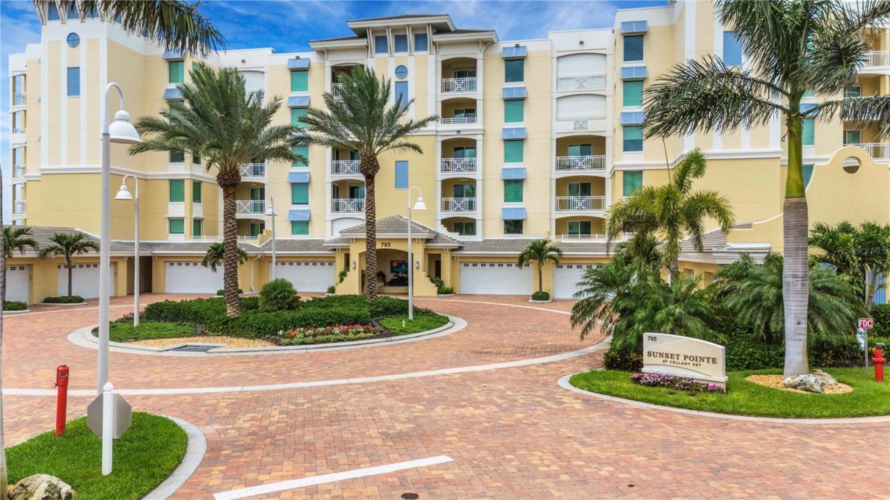795 Collany Road, Unit 304, Saint Petersburg, FL 33715 Photo