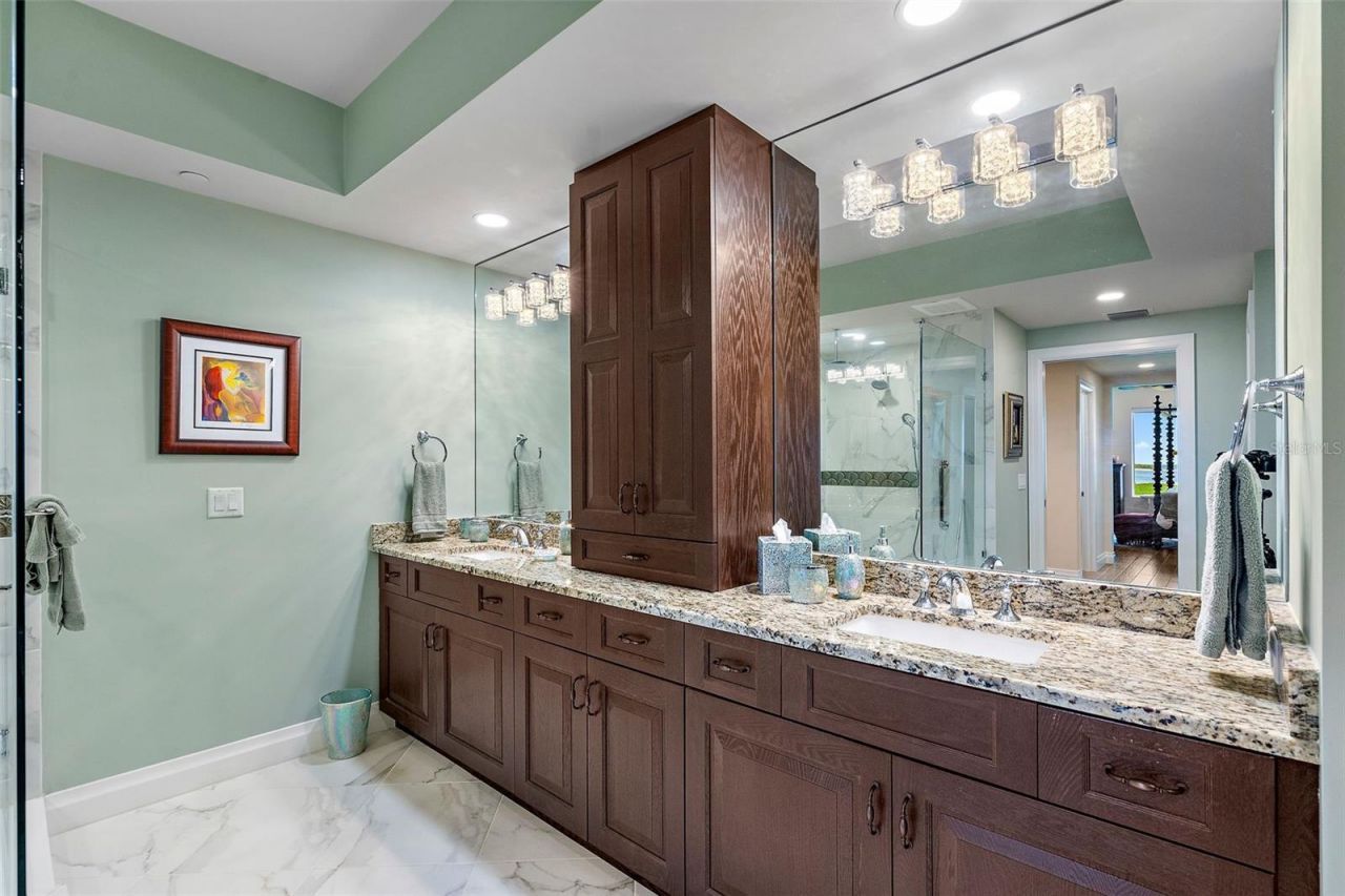 795 Collany Road, Unit 304, Saint Petersburg, FL 33715 Photo