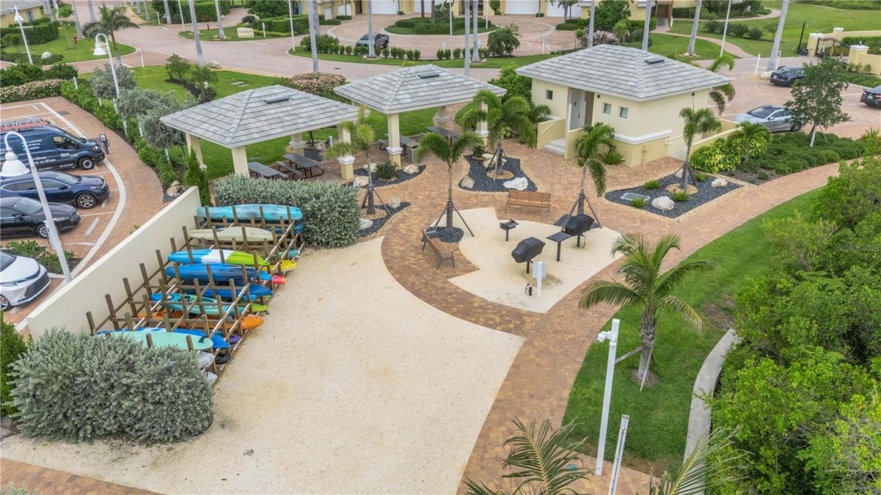 795 Collany Road, Unit 304, Saint Petersburg, FL 33715 Photo
