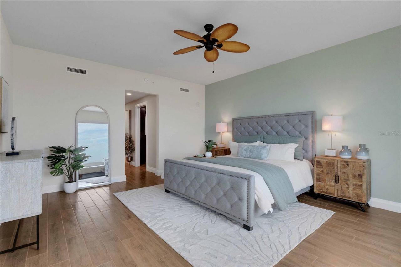795 Collany Road, Unit 304, Saint Petersburg, FL 33715 Photo