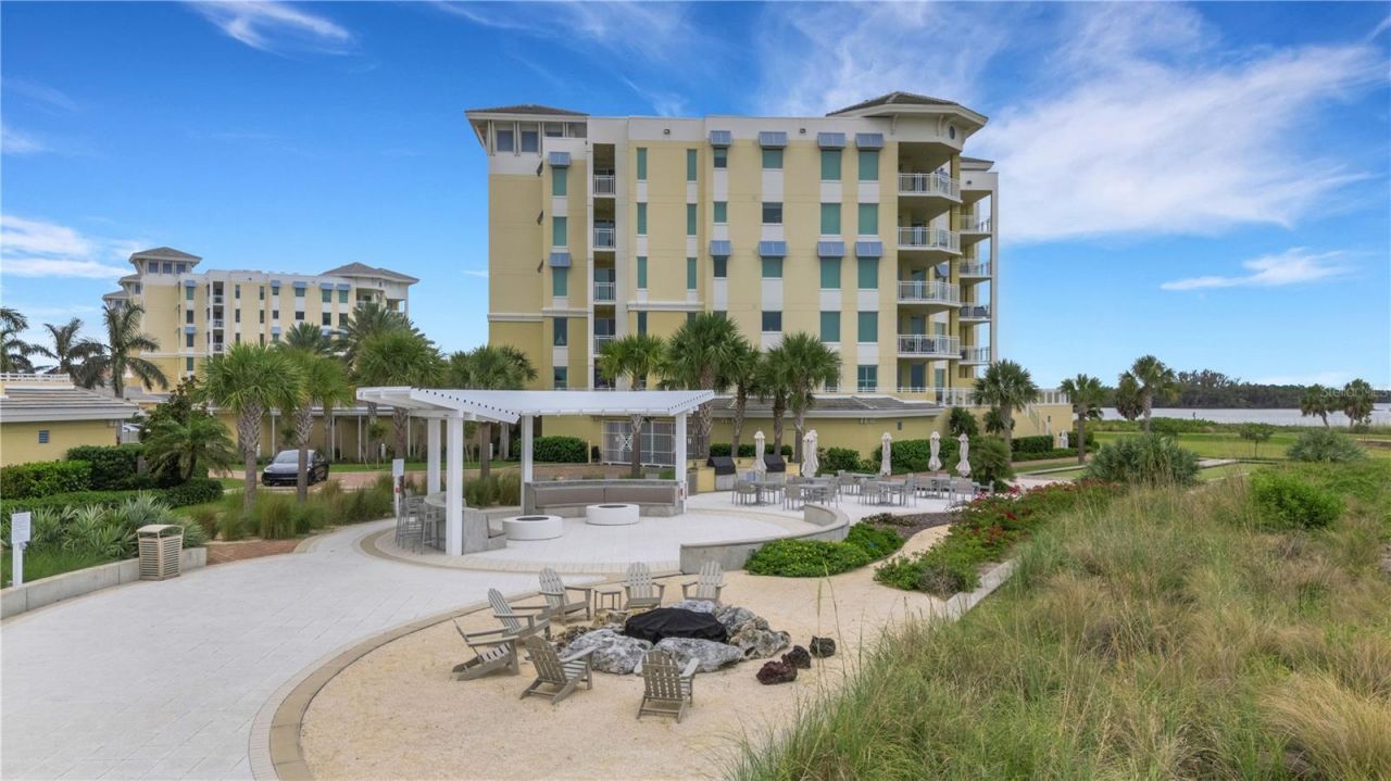795 Collany Road, Unit 304, Saint Petersburg, FL 33715 Photo
