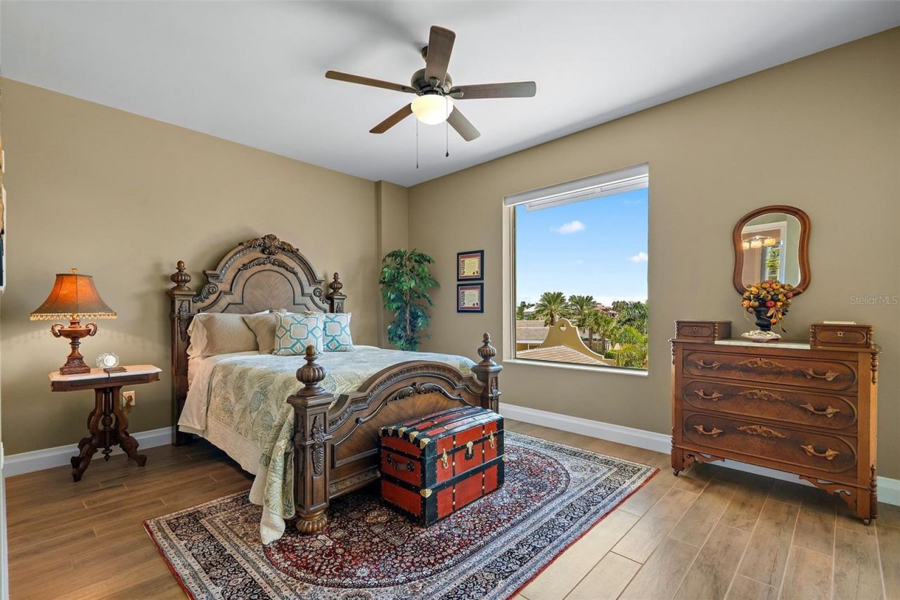 795 Collany Road, Unit 304, Saint Petersburg, FL 33715 Photo