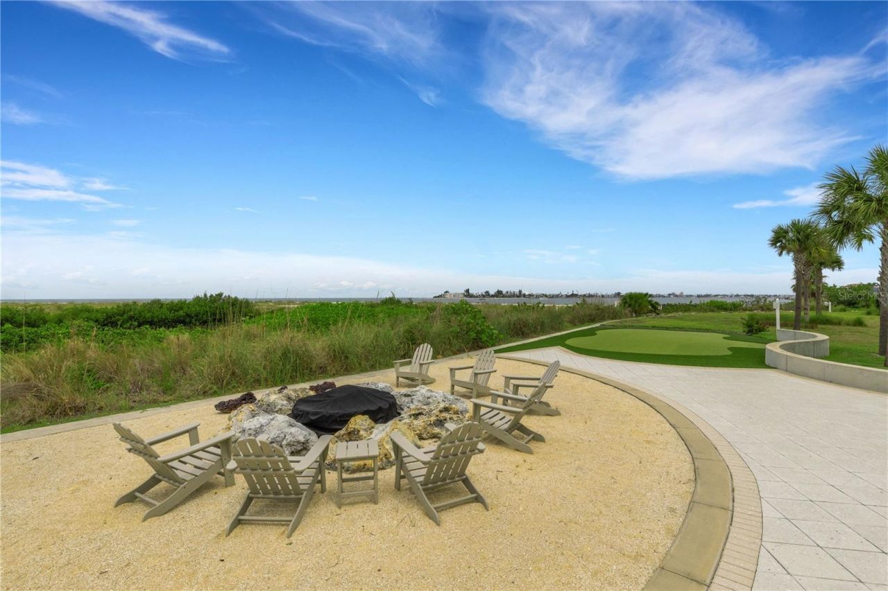 795 Collany Road, Unit 304, Saint Petersburg, FL 33715 Photo