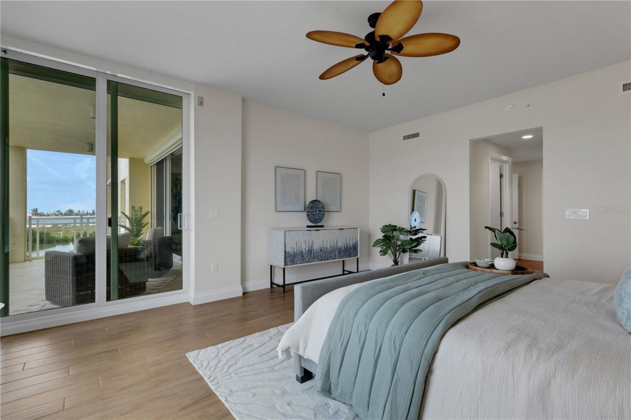 795 Collany Road, Unit 304, Saint Petersburg, FL 33715 Photo