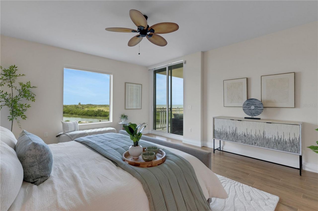 795 Collany Road, Unit 304, Saint Petersburg, FL 33715 Photo