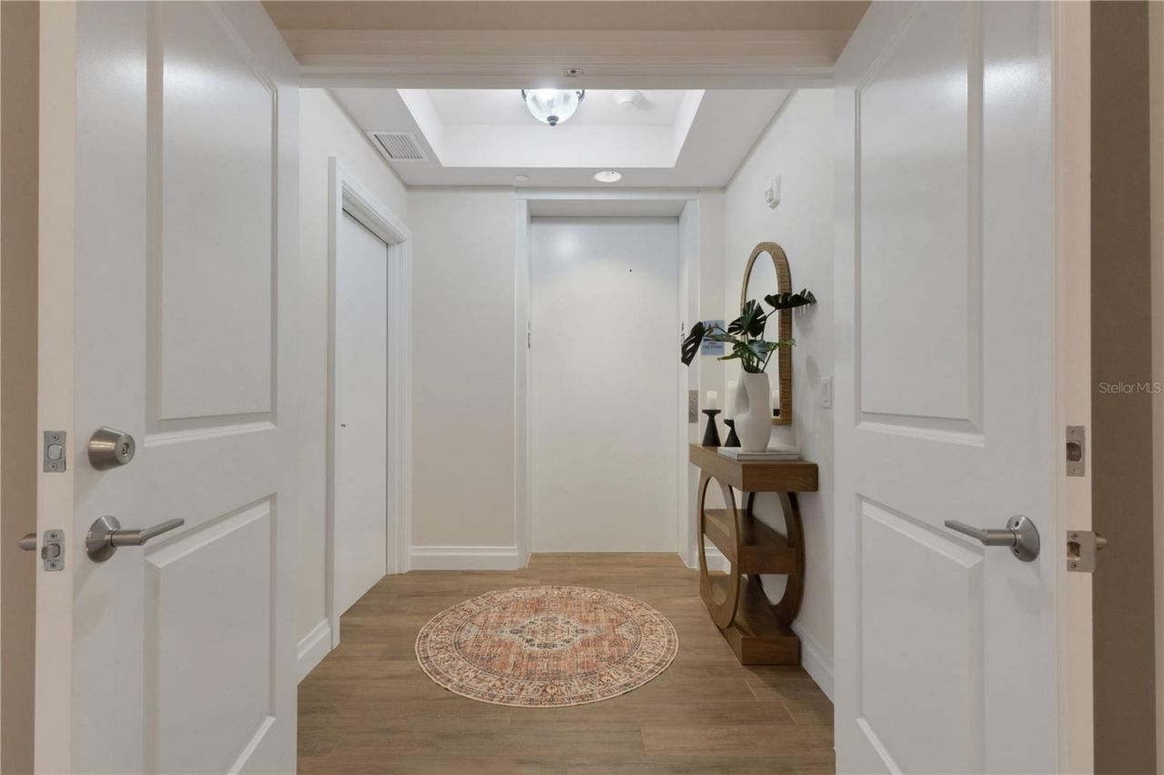 795 Collany Road, Unit 304, Saint Petersburg, FL 33715 Photo