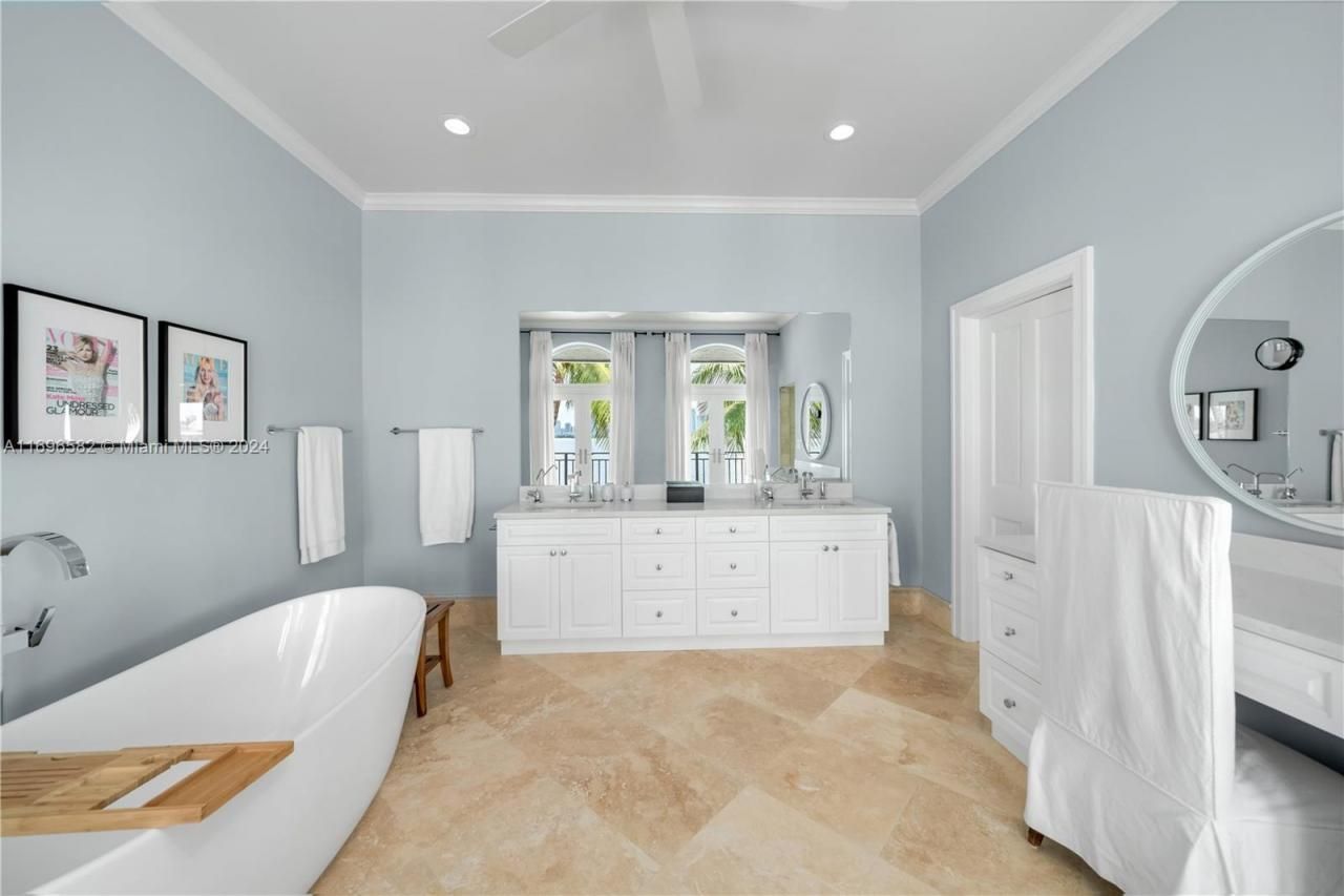 814 W Dilido Dr, Miami Beach, FL 33139 Photo