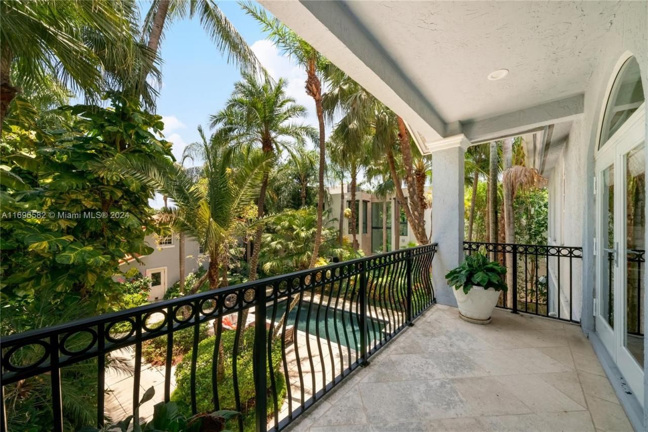 814 W Dilido Dr, Miami Beach, FL 33139 Photo